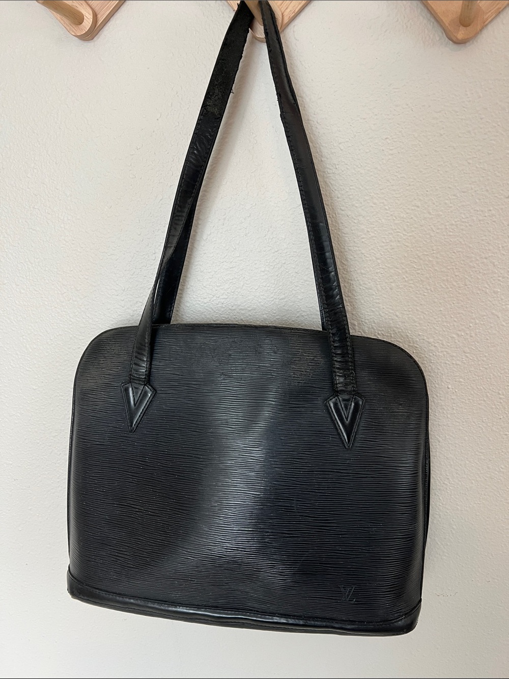 Louis Vuitton Vintage Epi Leather Lussac Bag
